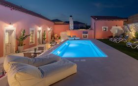 Arhontiko Arhanes Suites